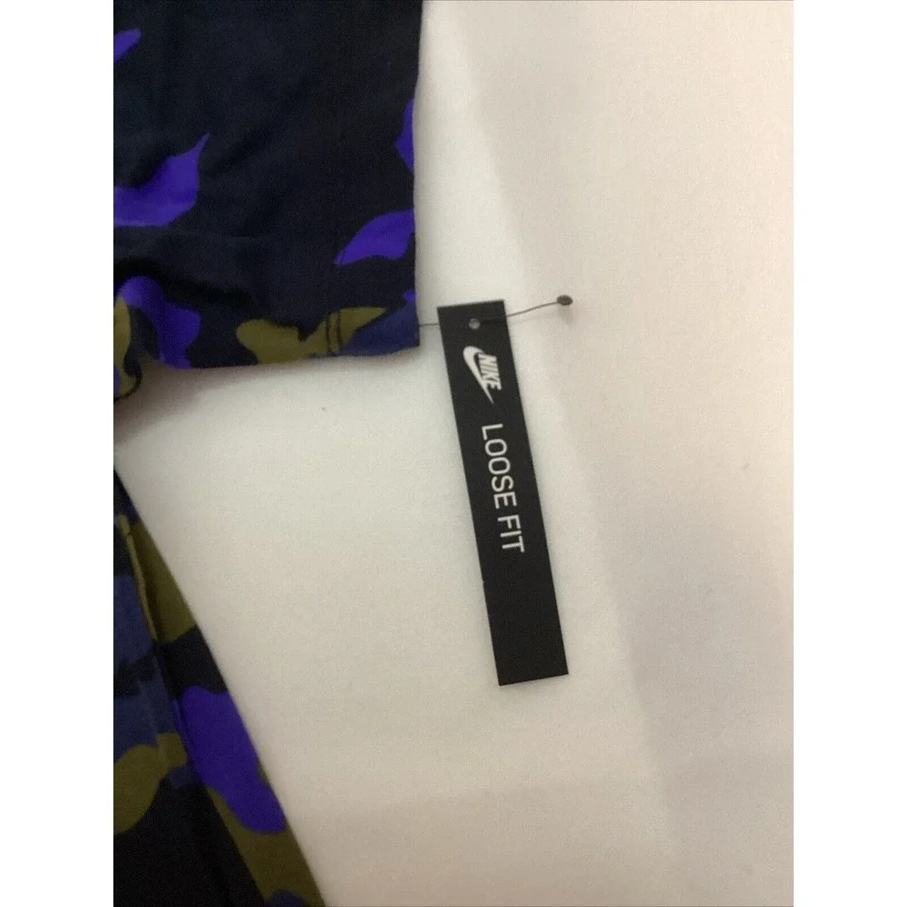 Nike Women NSW shirt top Size M Purple/ SKU‎ # 53000
